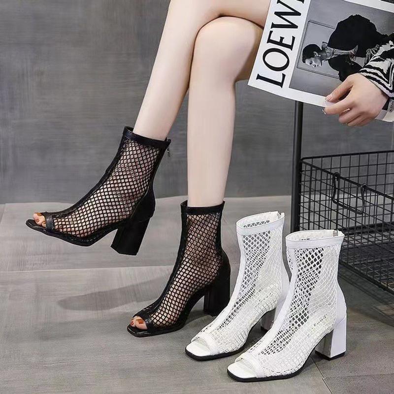  Bốt lửng lưới hở mũi cao 8cm 2 màu cực xᶖnh  form rộng đi lùi 1 size  mã 8228 