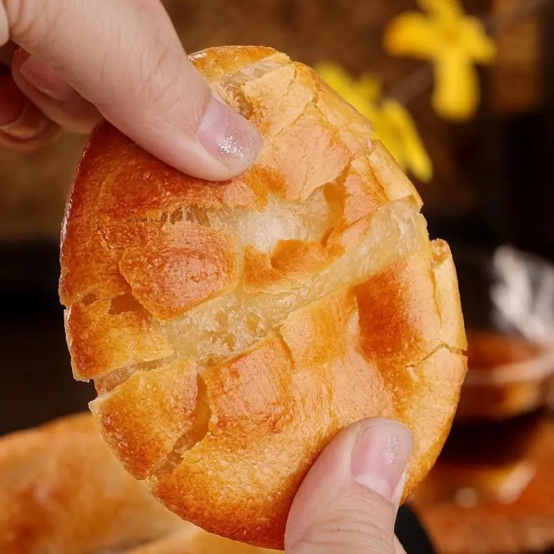 Bánh bà xã Lao Po Bing thơm dẻo ít đường hộp 12 bánh - Bánh mì dẻo ít ngọt thơm ngon