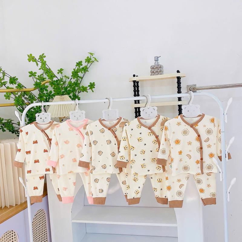 Bộ quần áo dài tay cho bé sơ sinh 3-11kg, vải Cotton len tăm nhiều họa tiết đáng yêu - BO38 Cotton
