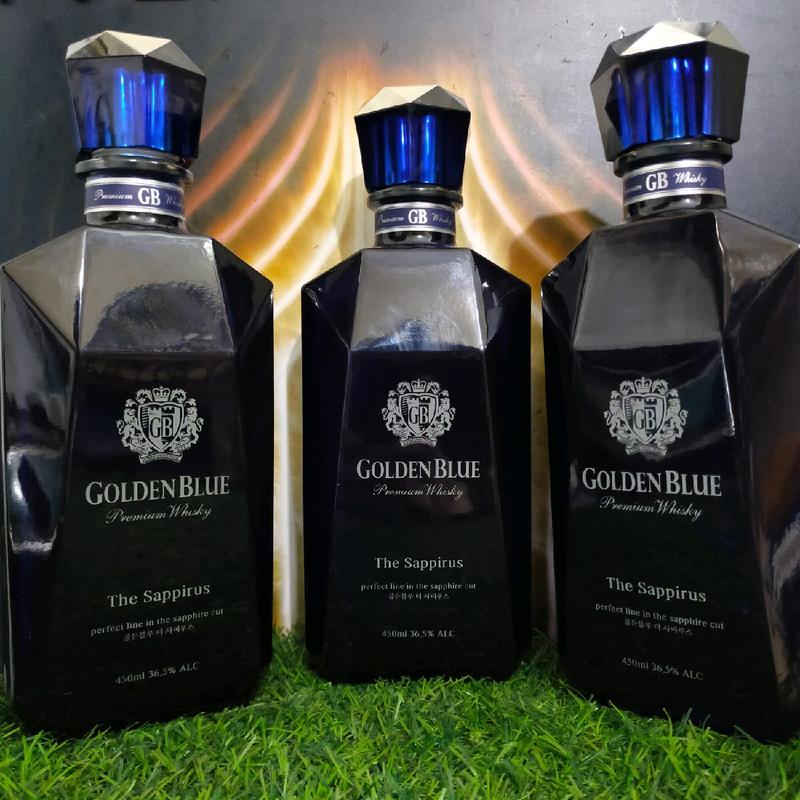 Vỏ chai Golden Blue xuất xứ Hàn Quốc trang trí nhà 3