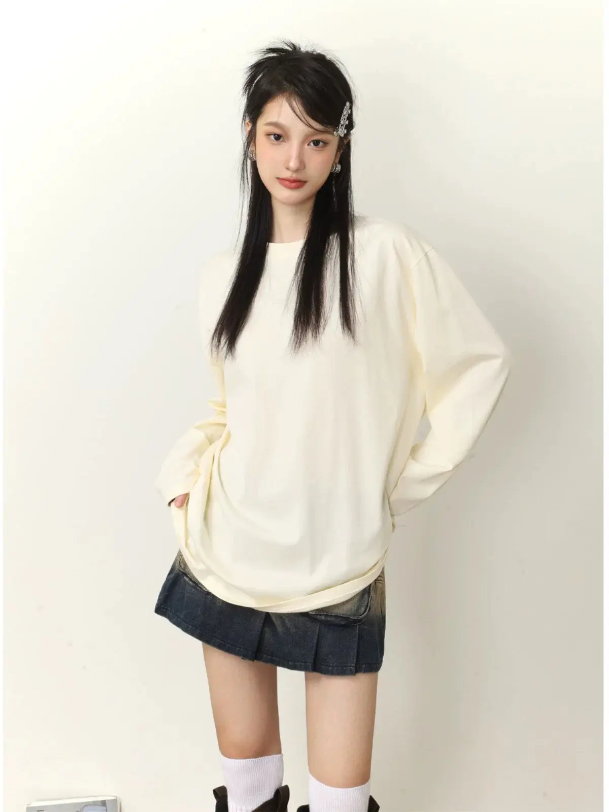 ÁO THUN TAY DÀI TRƠN UNISEX NAM NỮ FULL MÀU BASIC CHẤT COTTON DỄ PHỐI ĐỒ TD26 | BigBuy360 - bigbuy360.vn ÁO THUN TAY DÀI TRƠN UNISEX NAM NỮ FULL MÀU BASIC CHẤT COTTON DỄ PHỐI ĐỒ TD26 | BigBuy360 - bigbuy360.vn
