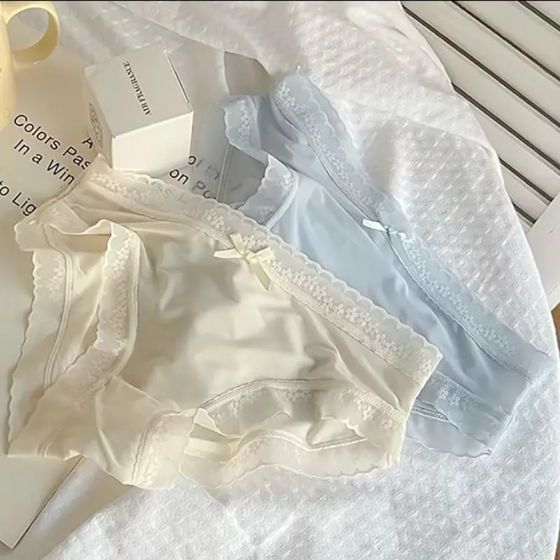 ( Quà Tặng OĐ) Mua 10 QUẦN+ TẶNG THÊM 1 quần: Set 10 Quần Lót Nữ ( có Set 5) chất su lụa siêu mát, viền hoa mềm co dãn 4 chiều, không lộ viền, co dãn phối ren hoa thoáng mát Women 3