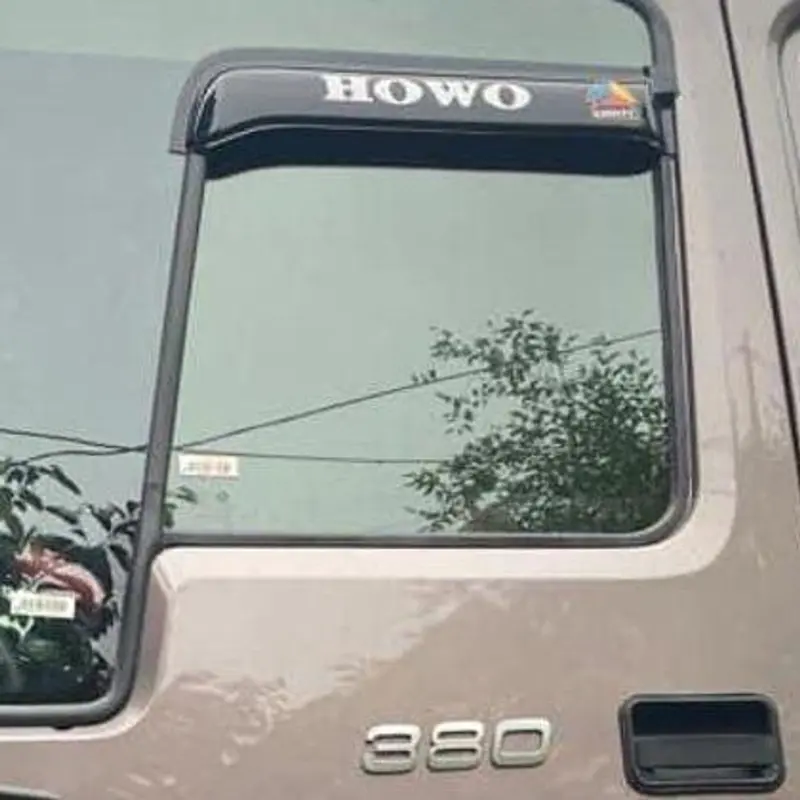 Vè che mưa xe tải Howo 4 chân ben 371 và Howo 380 - Phụ kiện che chắn cửa kính xe tuyệt vời 3