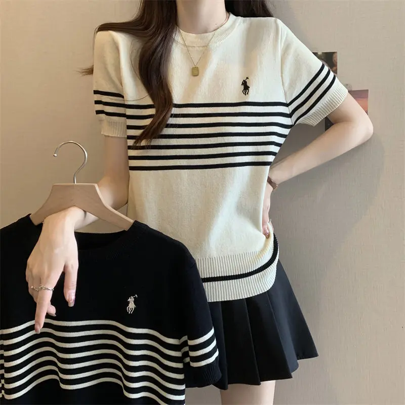 Áo Len Sọc Ngắn Tay Thêu Ngựa Con Phong Cách Hàn Quốc, Cổ Điển Dễ Phối Đồ Dáng Rộng Vừa Vặn, Thời Trang, Hàng Mới Về Mùa Hè 2024