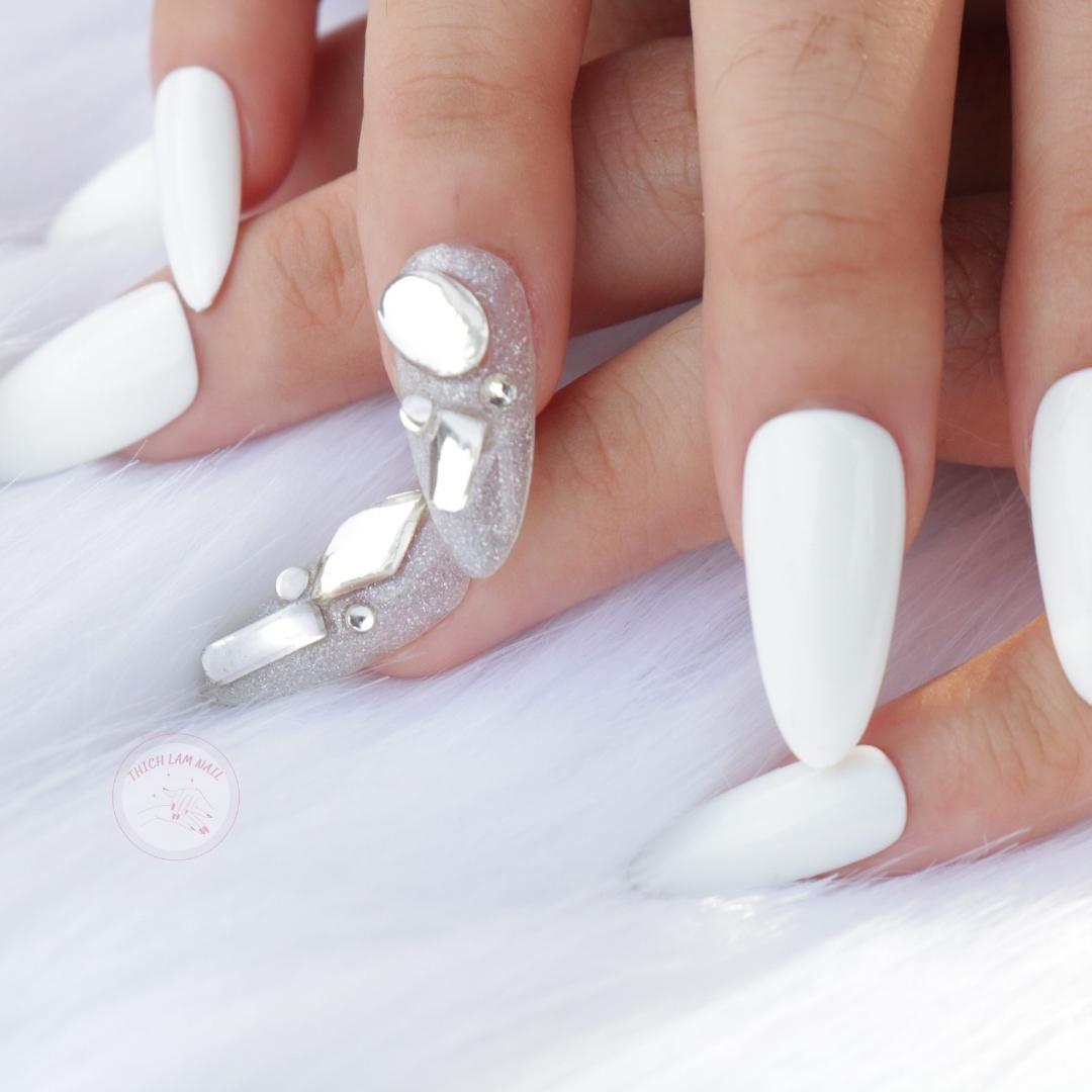 Nailbox 10 Móng Thiết Kế Trắng Đính Đá Theo Mẫu Có Đi Kèm Keo Và Dũa 1D67Cf9E998F4153B86D33F3A73C83F9~Tplv O3Syd03W52 Origin Jpeg