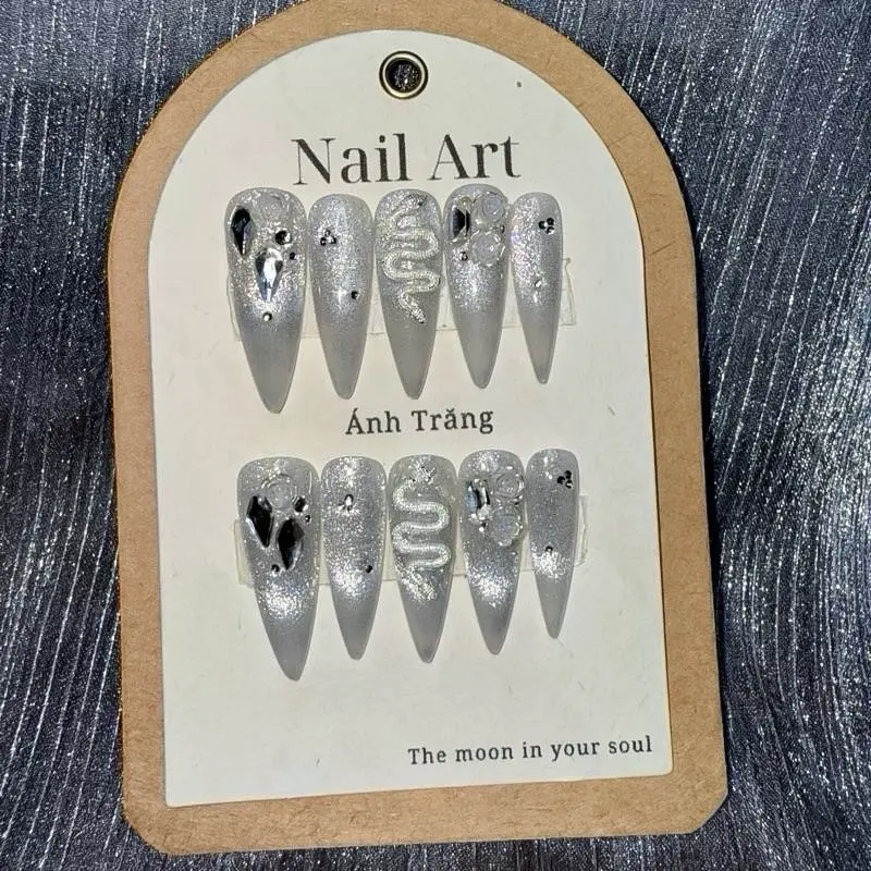 Nailbox thiết kế T172 mắt mèo mix charm sang trọng