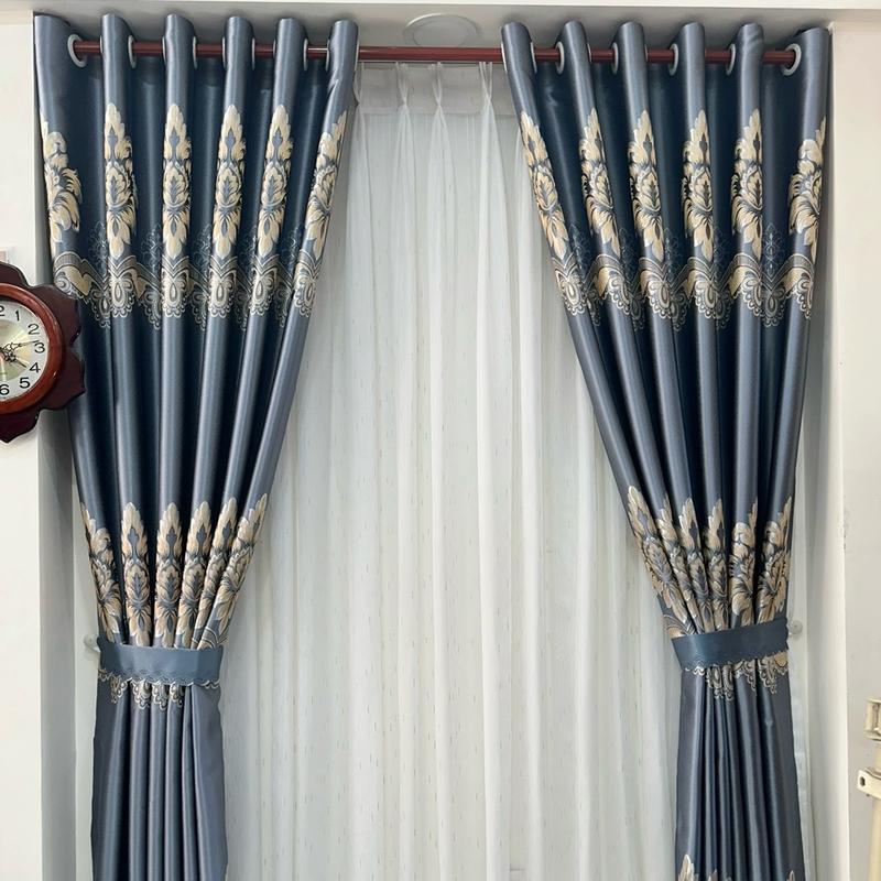 rèm cửa vải ngọc trai,màu xám đậm bông vương niệm cản nắng 95% kiểu may sỏ khoen,giá trên đang tính mét căng thẳng ,chưa có độ nhún sóng,số lượng 1 là 1 tấm rèm,rèm này chưa có thanh treo.