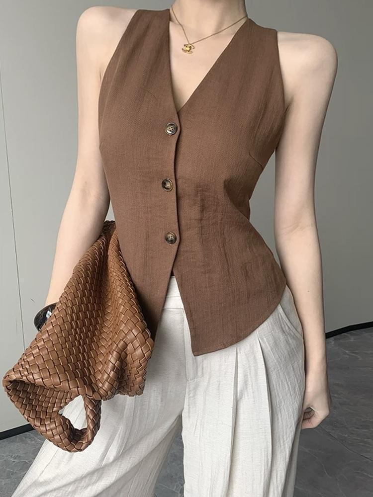 Product Introduction of French Retro Style Vest for Women Summer 2025 New Slim Fit Fashionable Design Sleeveless Top 3
