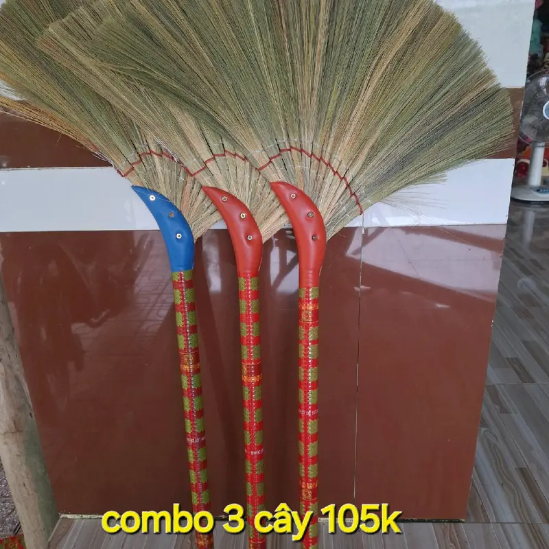 Combo 3 cây chổi_105k.Sản phẩm hữu ích,làm sạch nhà cửa,màu ngẫu nhiên. 4