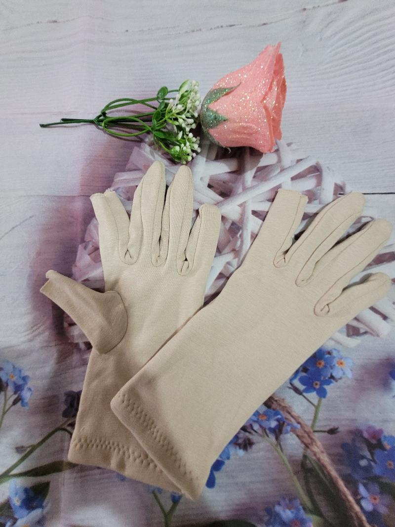 Product Introduction of 1 ĐÔI BAO TAY 3 TẤC 3 LỚP NGUYÊN NGÓN , CẮT 2 NGÓN VẢI COTTON CỰC DÀY MỀM CHỐNG NẮNG Ủ KEM SIÊU TỐT.CHIỀU DÀI 25CM . 12