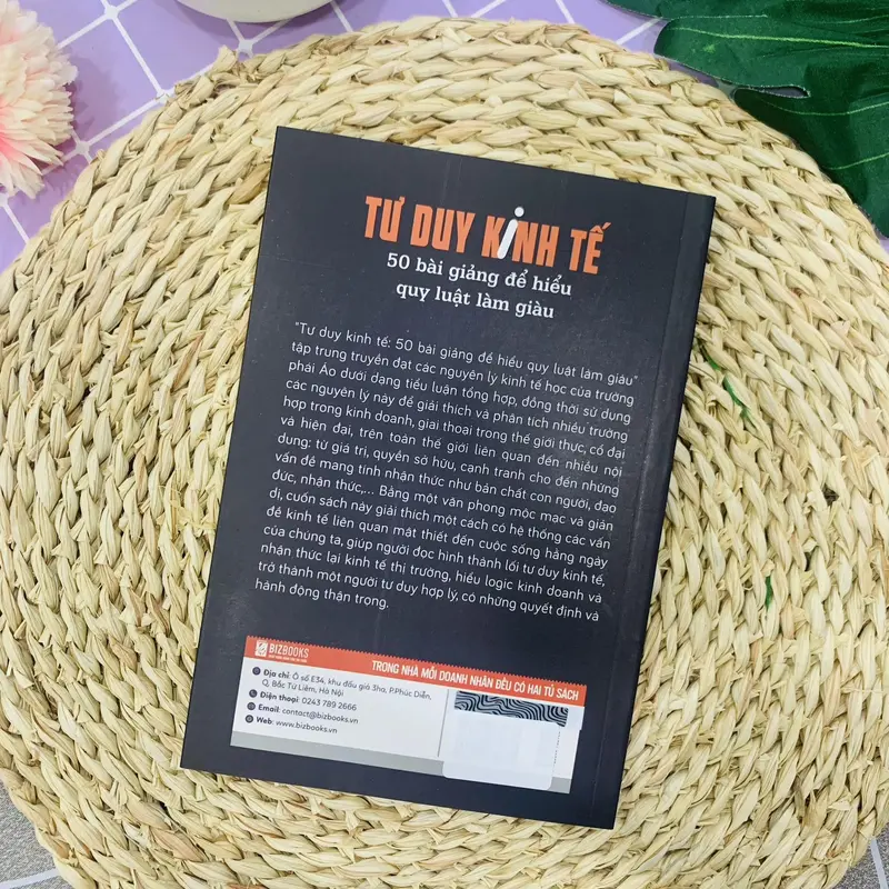 Sách Tư Duy Kinh Tế: 50 Bài Giảng Để Hiểu Quy Luật Làm Giàu 3