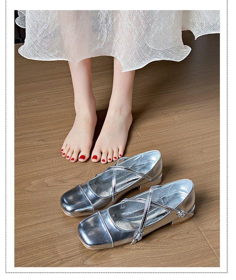 Product Introduction of French Style Silver Fairy Style Pumps Female 2025 Autumn New Retro Inner Match Match Skirt Mary Jane Shoes 12