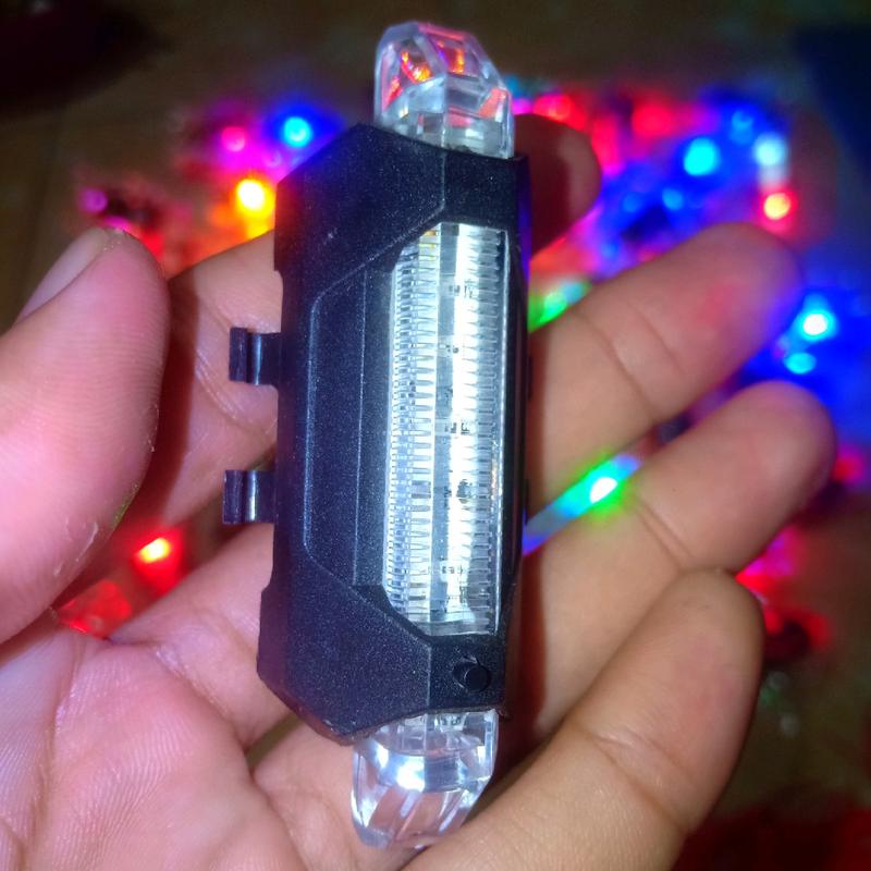 Lampu Cas Kelap Kelip Multifungsi 4