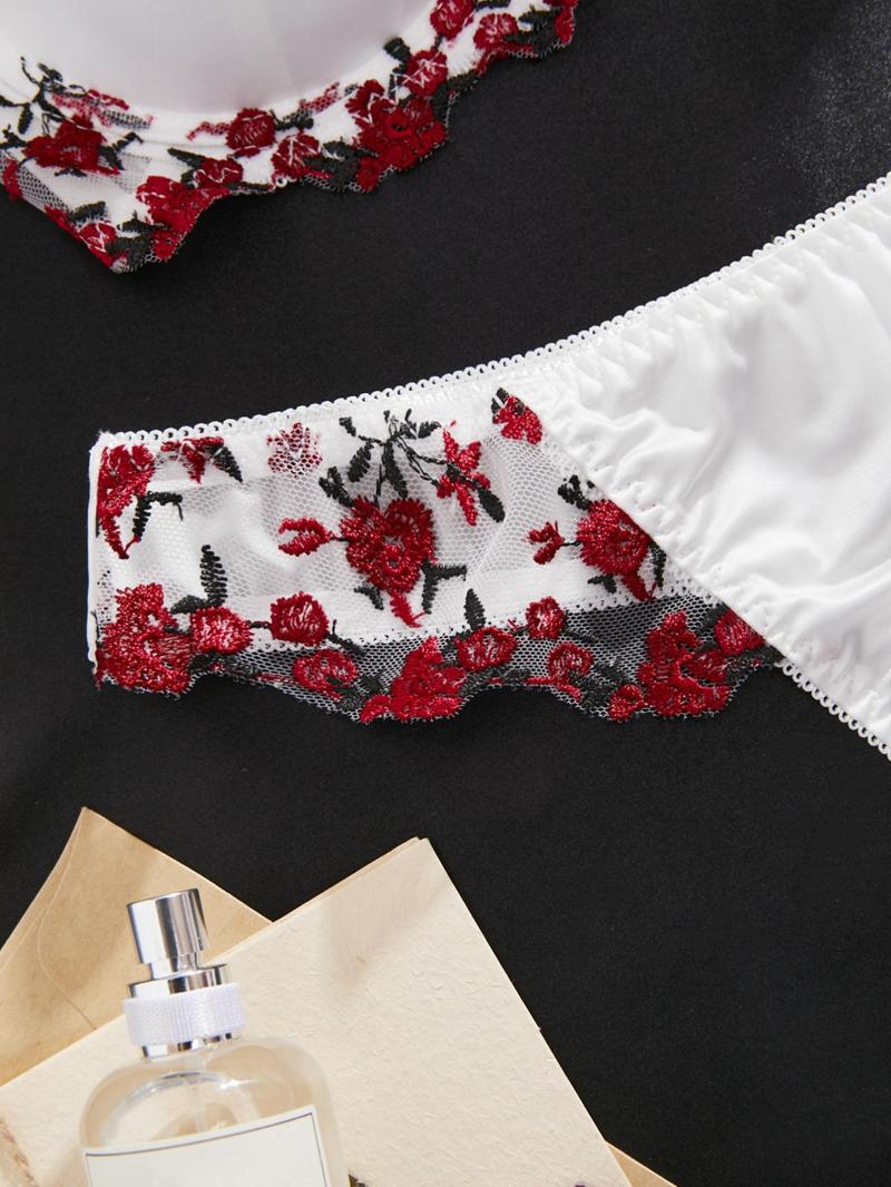 Product Introduction of Two-Piece Set Women's Ditsy Floral Embroidery Contrast Lace Bra & Scallop Trim Thong Underwear Set, Adjustable Strap Push Up Bralette & Panty, Lingerie Set for Women 3