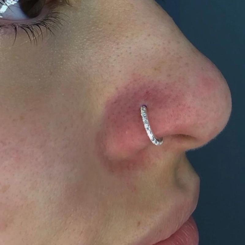 [ 1 Chiếc ] Khuyên Mũi Full Đá Sáng Dạng Bẻ Bằng Thép Y Tế Không Rỉ An Toàn Với Lỗ Xỏ Mới Hàng ngày