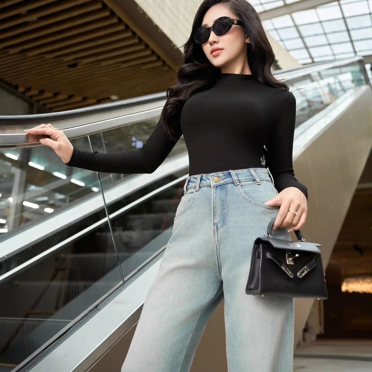 DARLIN’ MONGTOGHI - Áo thun giữ nhiệt form ôm cổ 3 phân