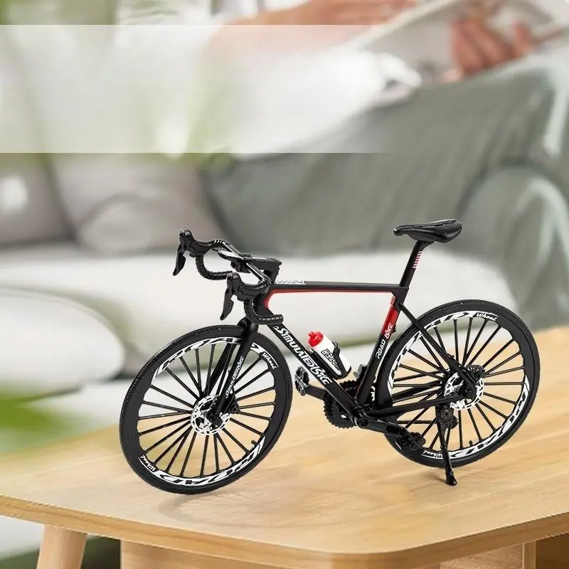 1:6 Scale Road Bike Model, 1 Count Ultra-realistic Metal Road Bike Model, Desktop Simulation Ornament with Wind-powered Push Operation for Home Office Decor 3