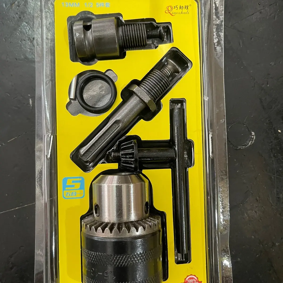 Bộ đầu khoan 13mm răng và phụ kiện chuyển đổi cho các loại máy khác vô cùng tiện lợi an toàn và tiết kiệm