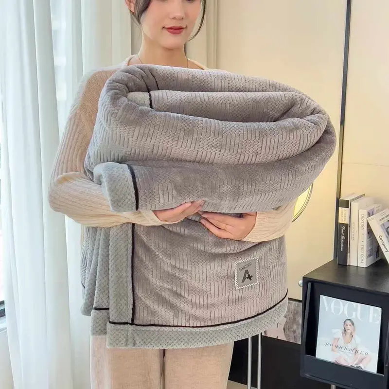 Chăn Nỉ Tuyết Snow Amazing A+ New 2024, Thiết Kế Thời Thượng, Sang Trọng, Chăn Cực Mềm Mại Không Rụng Lông chăn  hè 8