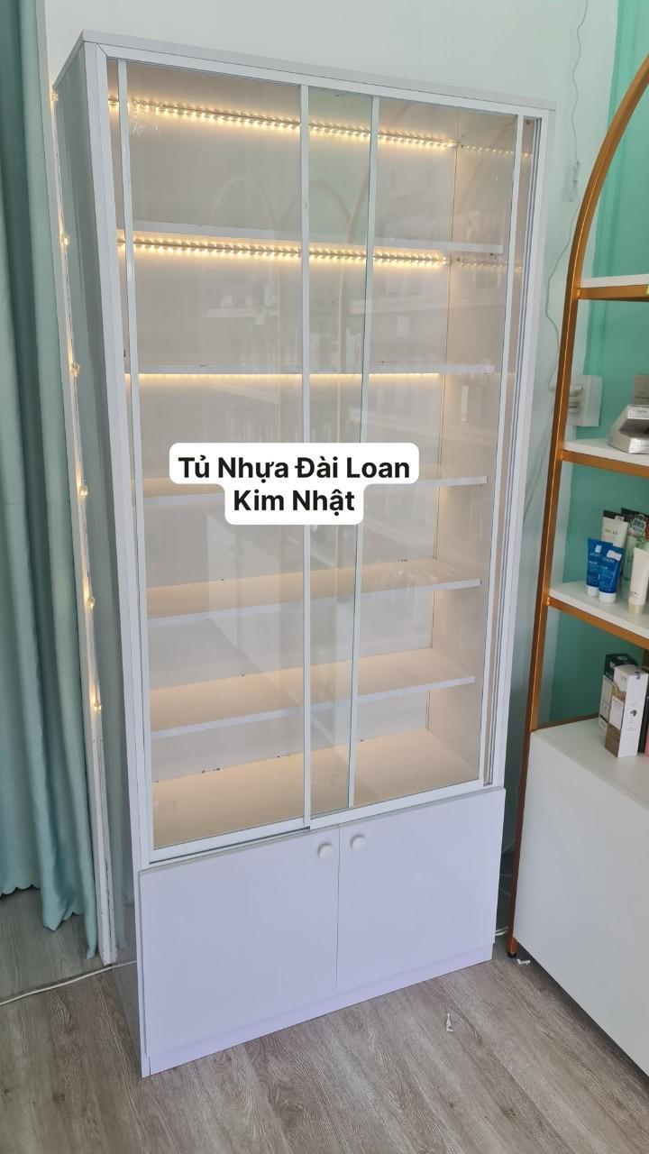 Product Introduction of KỆ TRƯNG BÀY SẢN PHẨM NHỰA ĐÀI LOAN CỬA KÍNH LÙA CÓ SẴN ĐÈN LED SIÊU ĐẸP 1