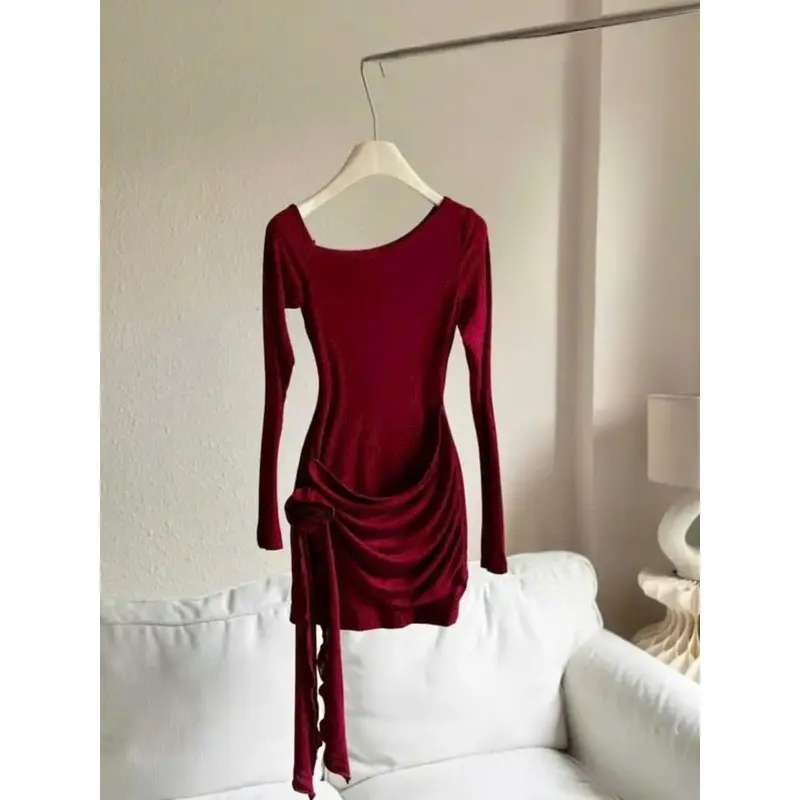 Đầm Body Dáng Ngắn Lệch Vai Tay Dài Đính Hoa Trẻ Trung - Nữ - Tre Đen Women Dress 3