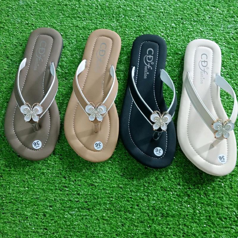 Dép kẹp. dễ thương. đi êm chân. phù hợp với mọi lứa tuổi 0