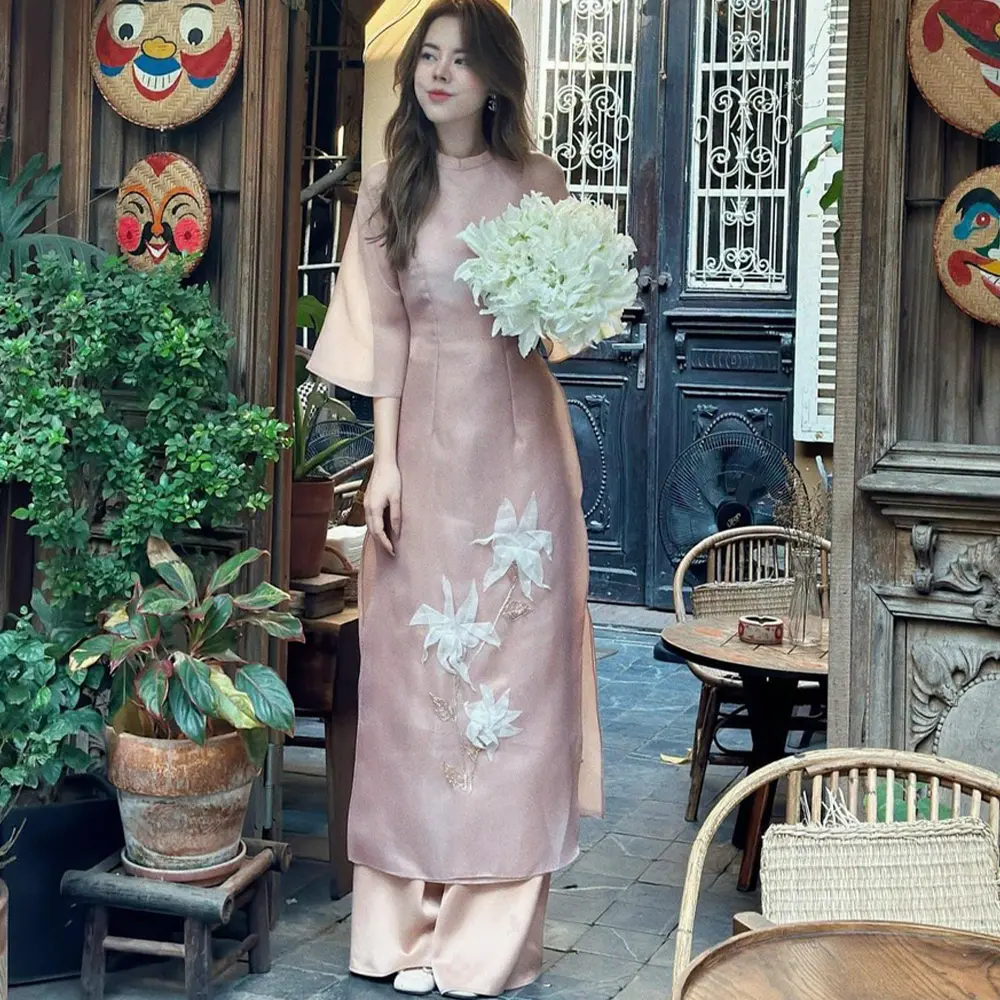 Áo Dài Cách Tân Nữ Tơ Thêu Hoa Thủ Công TH05