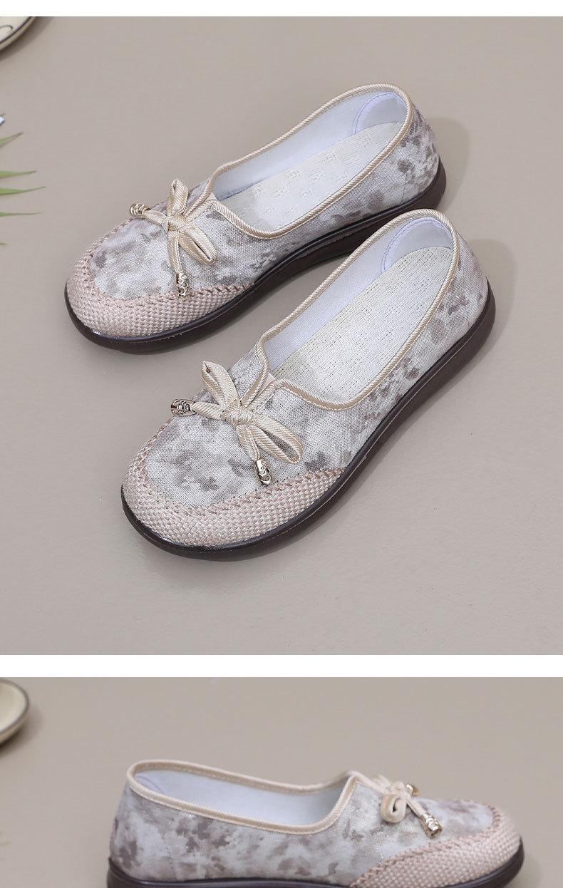 Product Introduction of Women's New Versatile Shoes for Spring and Autumn, Ethnic Style Embroidered Slip-On Cloth Shoes, Hanfu Shoes for Women, Casual Shoes for Moms 20