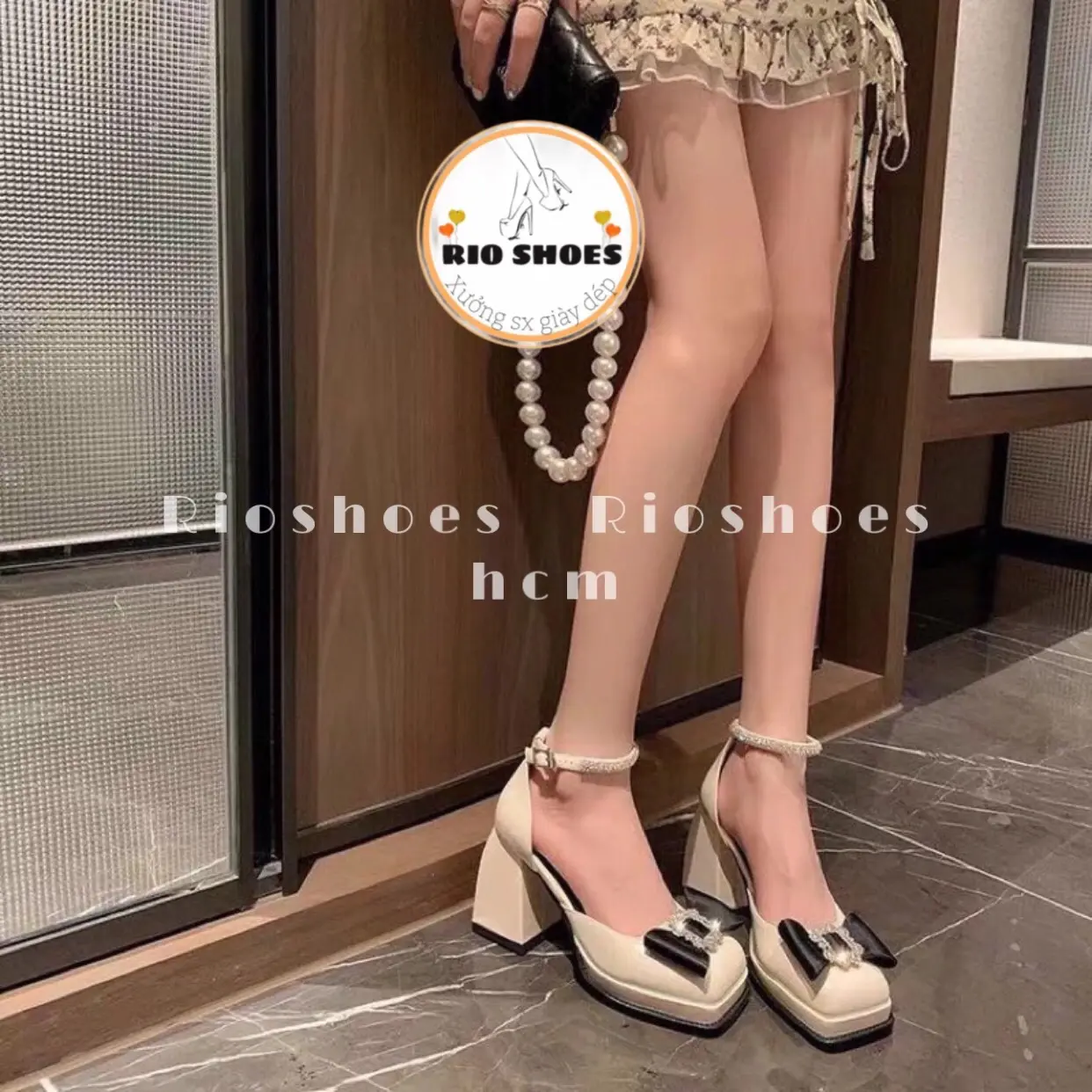 ( chan om lui 1size)Giày cao gót,giày đúp bít mũi hậu bít da bóng cao 9cm phối nơ charm đá,hậu dây xoàn đá bling,Giày rioshoes giay cuoi got 7 Nữ DéP Sandal Đồng Nhung