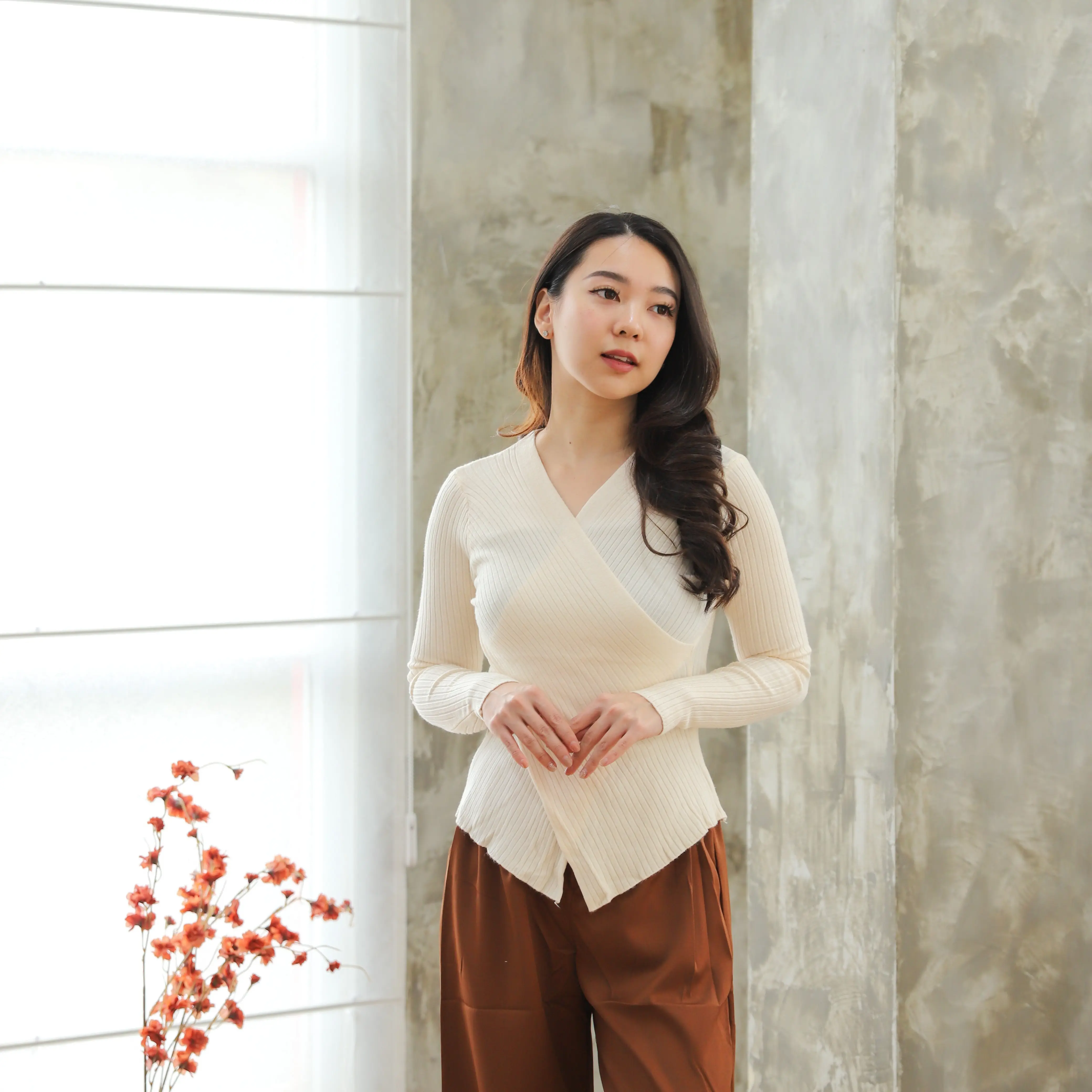 Top LIA Knitwear Kimono Atasan Wanita Kekinian 2024 Baju Aesthetic Lucu Kece Bodyfit Slim-fitting Cantik Panjang Crop Outer Cardigan Kardigan Sweater Basic rajut silang depan