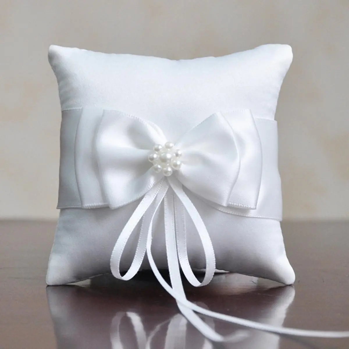 Bow & Faux Pearl Decor Ring Pillow, 1 Count Solid Color Decorative Ring Pillow without Ring, Wedding Party Decoration Supplies, Valentine's Day Gift Idea