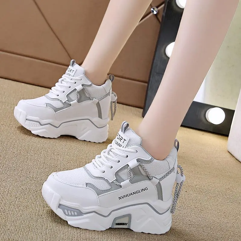 Giày Nữ, Đế Tăng Chiều Cao, Dày 10cm, Phong Cách Thể Thao Đi Chơi Dễ Phối Đồ, Giày Cao Gót Siêu Cao, Dad Shoes, Hàng Mới Về Mùa Lò Xo, Phong Cách Hàn Quốc, Dành Cho Nữ