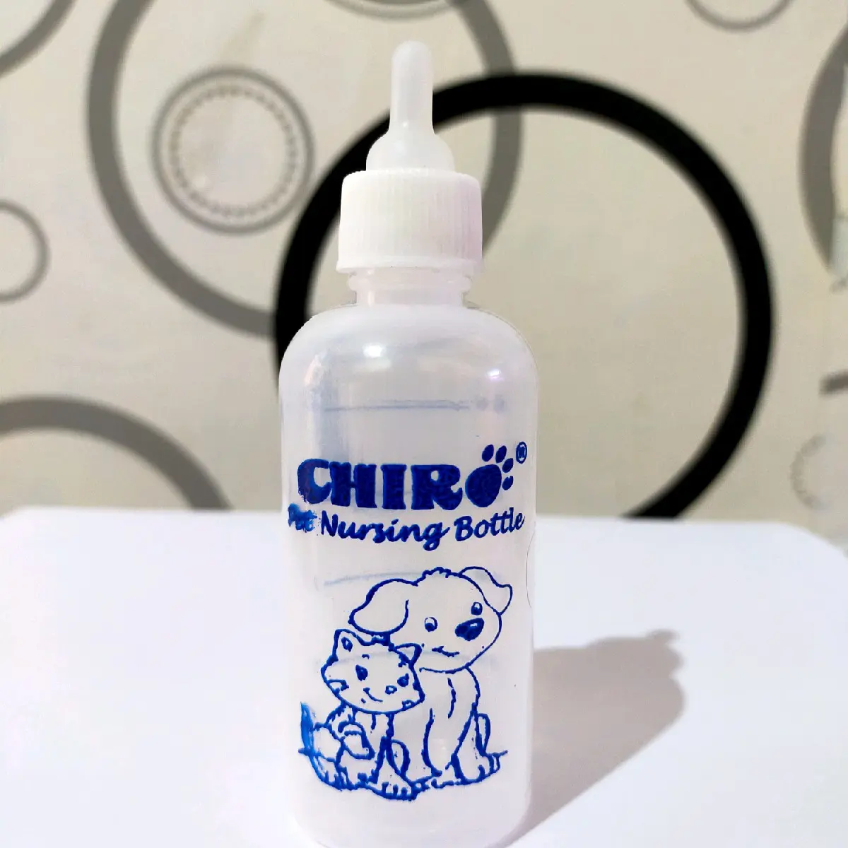 DOT kucing anjing untuk minum susu
