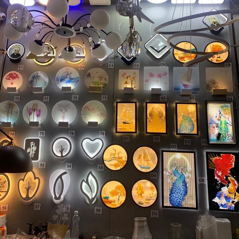 Đèn cầu thang gắn tường phòng ngủ phòng khách hình tranh led dentuong