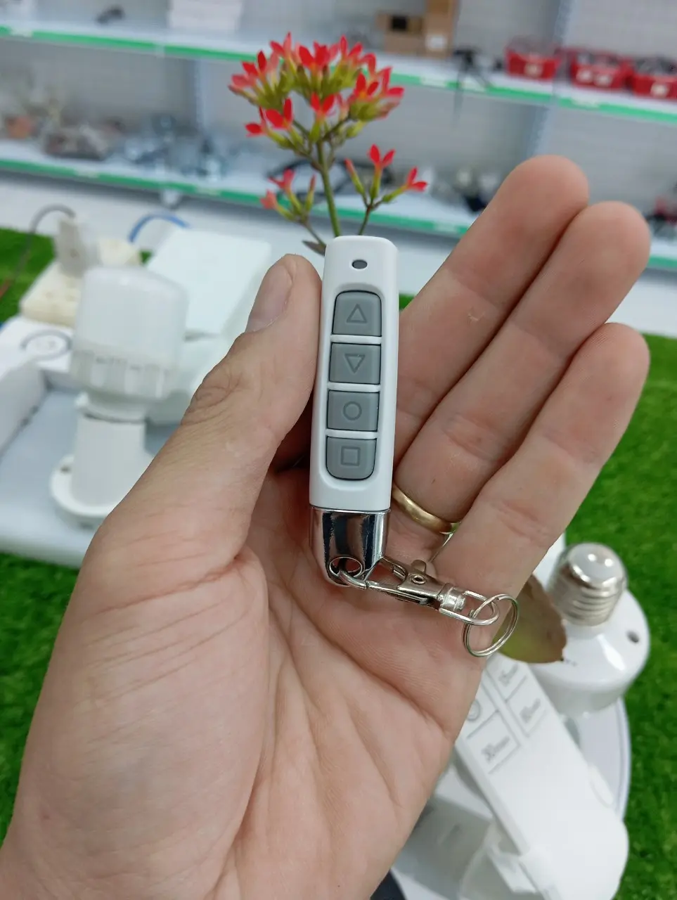 Điều khiển học lệnh cửa cuốn 433 mã cố định Mới Nhất 2023