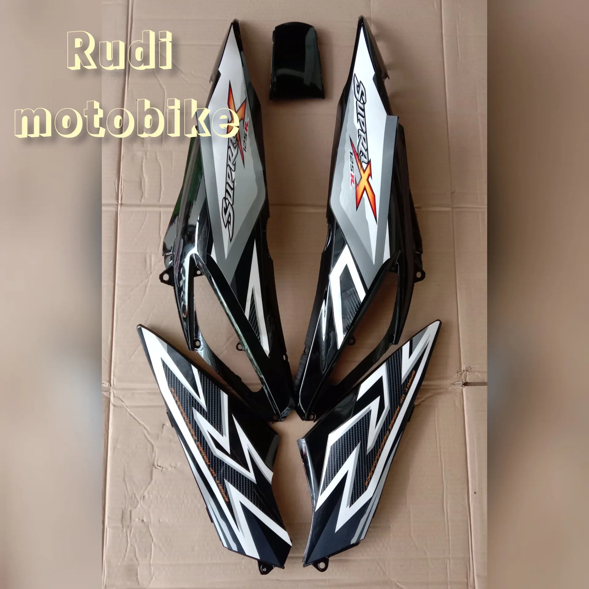 BODY BOK AKI PLUS STIKER HONDA SUPRA X 125 NEW BATMEN