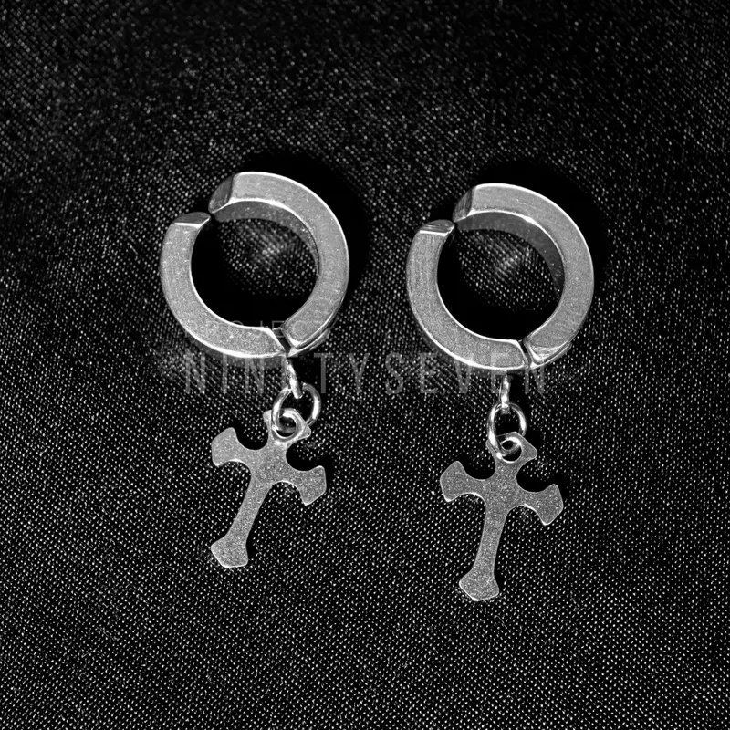 PROJECT NINETYSEVEN - CROSS Earrings - Anting Jepit Pria hitam putih (BELI 3 GRATIS 1) 1