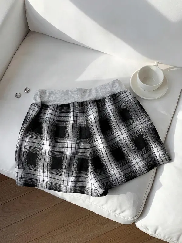 Women's Plaid Print Button Decor Shorts, Casual Fashion Short for Daily Wear, Ladies Bottoms for Summer 1