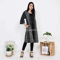 Gambar KI Outer Kimono Alesha Kinan Hitam Motif Wanita Tenun Blazer Jaket Simple Nyaman - Hitam, 4 dari KainIndonesiaco Kota Administrasi Jakarta Timur 4 Tokopedia