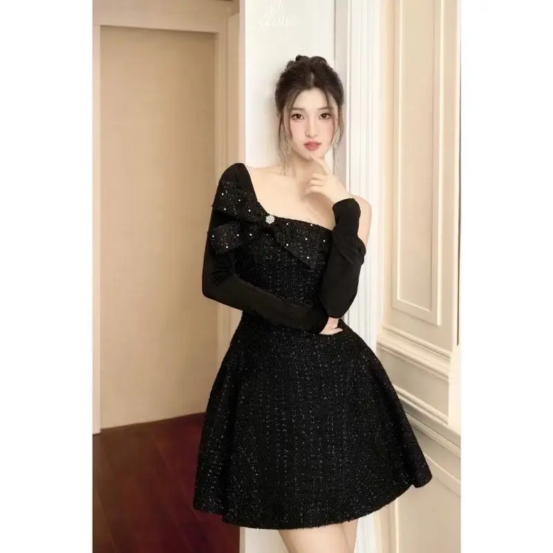 Váy dạ tweed lệch vai kèm tag đá 1