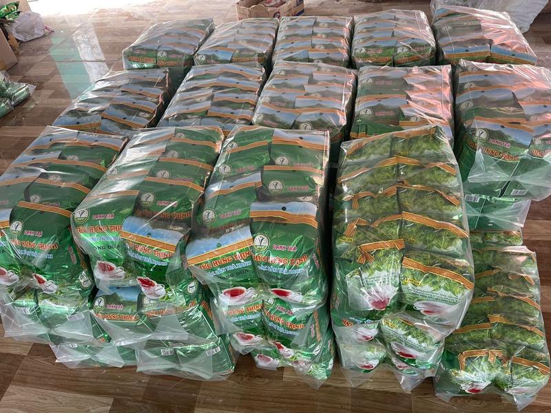 Product Introduction of Combo 4 Gói Trà Sâm Dứa 1,2kg tặng 4 muỗng inox đong trà trong mỗi gói Thơm Ngon Đậm Đà Vị Trà Nước Trà Chè xô  trà gói  trà Tea 3