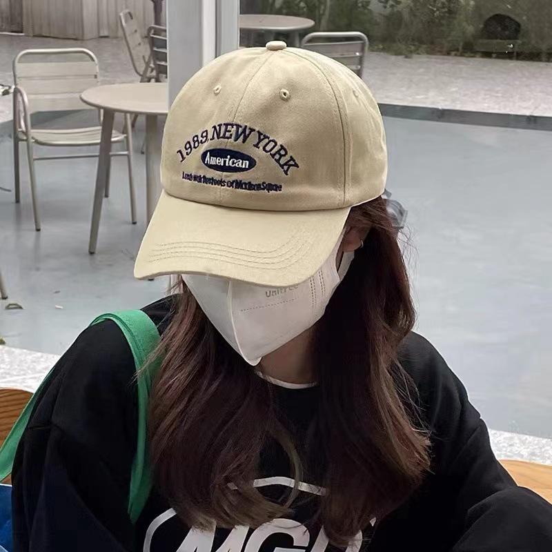 Product Introduction of Men And Woman's Baseball Caps Adjustable Casual Embroidered 1989 New York American Cotton Sun Hats Unisex Solid Color Visor Hats 18
