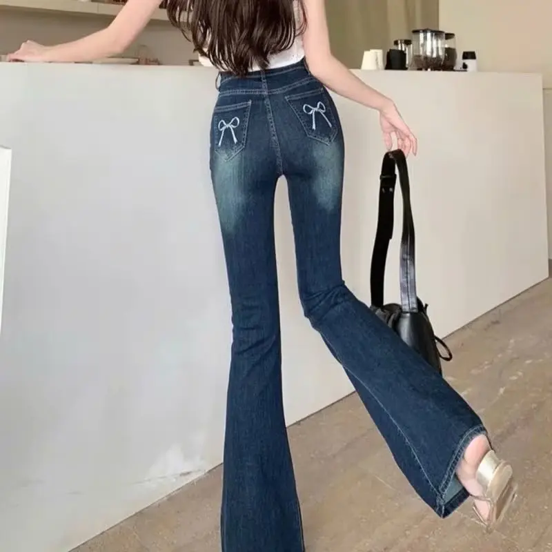 QUẦN JEANS ỐNG LOE TÚI THÊU NƠ HACK DÁNG HOTTREND 6