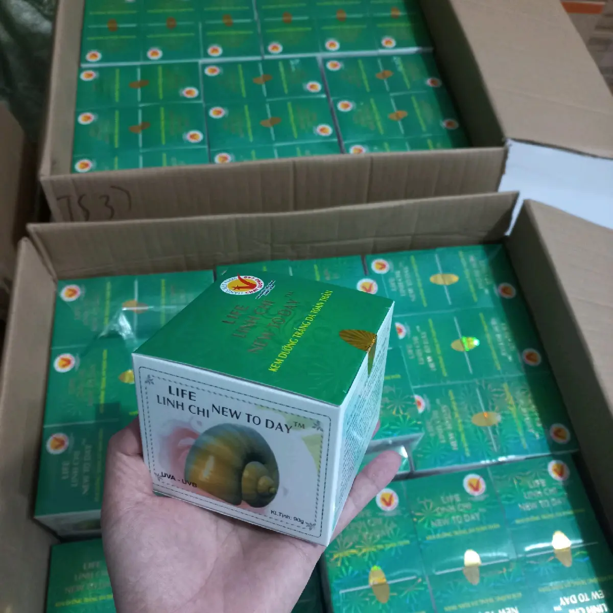 kem Dưỡng trắng da  toàn thân Ốc sên Newtoday 186
