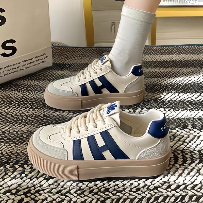 Giày thể thao nữ dây thừng đế nâu in chữ HI Sneaker Shoes