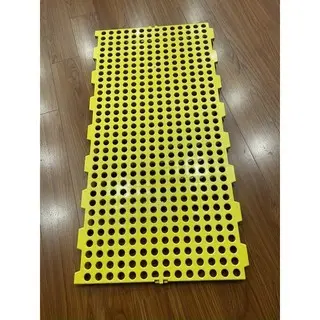 Sàn Nhựa Chăn Nuôi Chó, Mèo Thú Cưng, Chim Gà, Vịt Dễ Vệ Sinh, Sạch Sẽ Kích Thước 100x50x3cm - Nhựa Bền Đẹp, Lỗ Vuông 2cm, Khối Lượng 2500g 8
