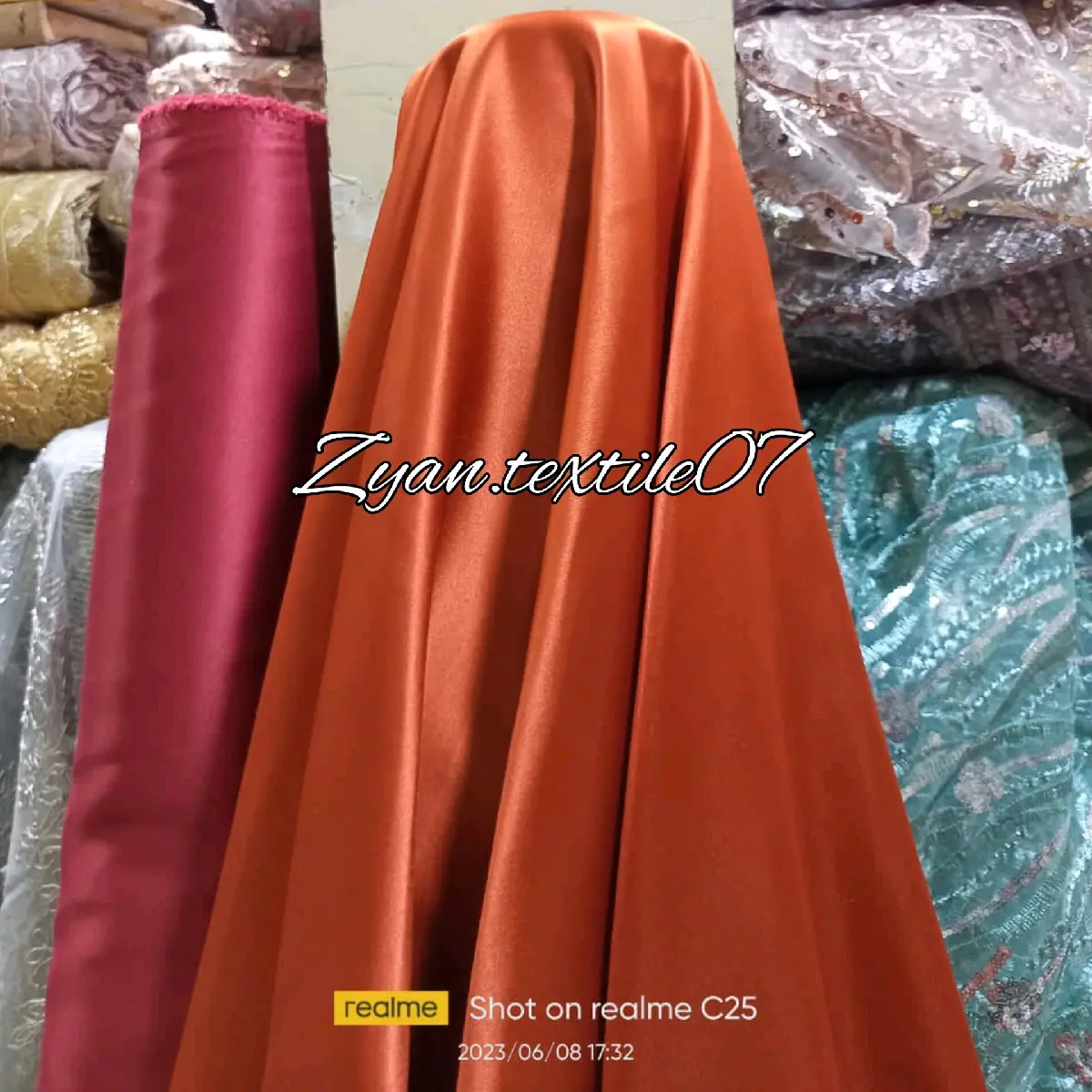 Kain Satin Velvet Premium / Bahan Satin Bridesmaid / Harga Meteran