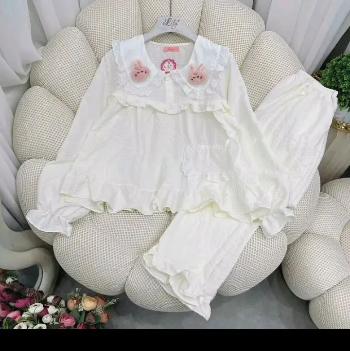 H1 Bộ ngủ nữ đũi nhung trơn cổ tròn tag gấu áo dài tay kiểu dáng tiểu thư Women 2