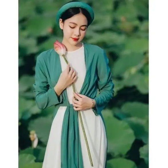 Sét tứ thân 2 chi tiết ( áo choàng tứ thân + mấn siêu xinh )
