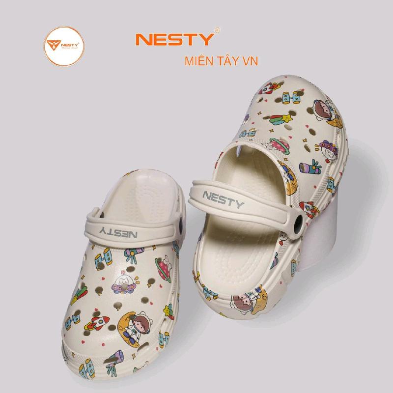 Dép Sục Nữ Nam NESTY Họa Tiết Hình Mini Kiểu Dáng Sục Đế Cao Eva Mềm Mại Chống Trơn Hoa Đế Bằng sục nesty NE01-6